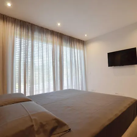 Willa Luxurious Sorici With Private Pool And Mediterranean Landscape - Four Bedroom Kanfanar