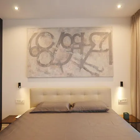 Luxurious Sorici With Private Pool And Mediterranean Landscape - Four Bedroom
