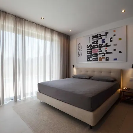 Luxurious Sorici With Private Pool And Mediterranean Landscape - Four Bedroom Willa
