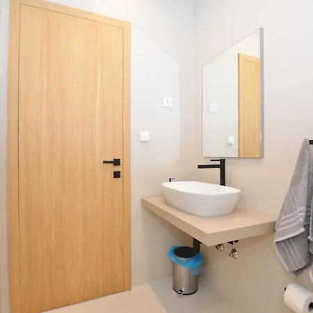 Vila Luxurious Sorici With Private Pool And Mediterranean Landscape - Four Bedroom